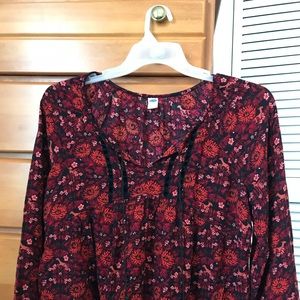 Old Navy women’s boho top. Size medium